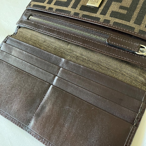 Authentic Vintage Fendi Long Wallet - Picture 3 of 10